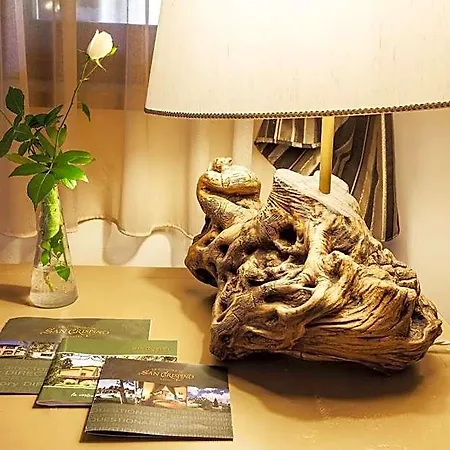 E San Crispino Farm stay *