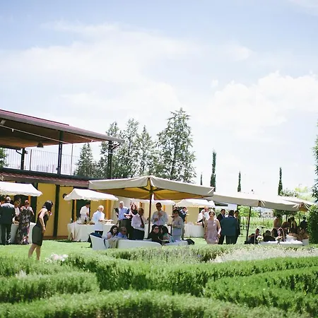 Alloggio per agriturismo E San Crispino