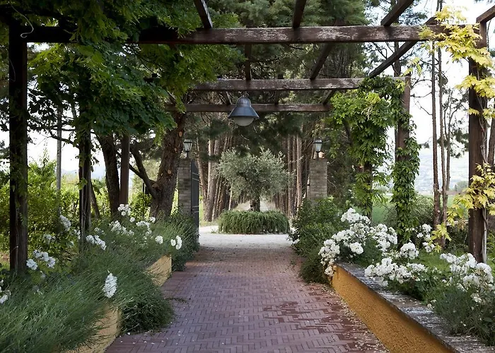 E San Crispino Farm stay *